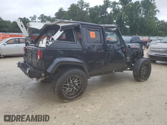 2014 Jeep Wrangler Unlimited Sahara z VIN 1C4HJWEG4EL305998, wystawiony jako Copart lot #56377275 z przebiegiem 60 597 mil mil oraz Szkoda całkowita • Salvage title. Historia ofert i sprzedaży dostępna na DreamBid. Obrazek 3.
