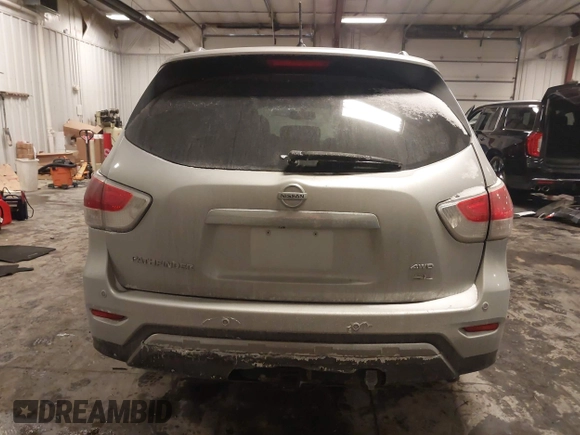2013 Nissan Pathfinder SL z VIN 5N1AR2MM8DC663920, wystawiony jako IAAI lot #41586209 z przebiegiem 210 000 mil mil oraz . Historia ofert i sprzedaży dostępna na DreamBid. Obrazek 16.