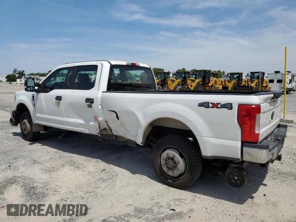 2018 Ford F-350 Platinum with VIN 1FT7W3B65JEC21002, listed as a Copart auction lot 57288995 with 157,662 mi miles and Salvage title. Bid and sale history available at DreamBid. Image 2.