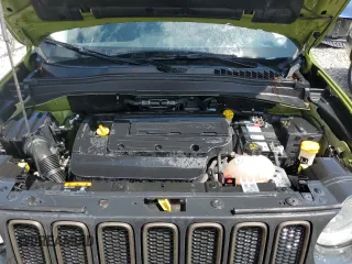 2016 Jeep Renegade Latitude with VIN ZACCJABW0GPD61699, listed as a Copart auction lot 60238644 with 59,545 mi miles and Salvage Title. Bid and sale history available at DreamBid. Image 11.