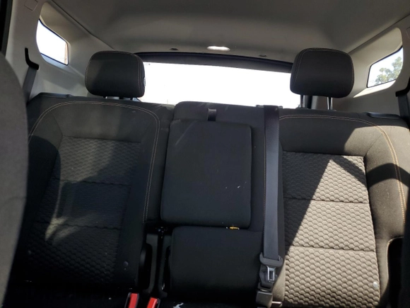 2020 GMC Terrain SLE z VIN 3GKALMEV1LL281504, wystawiony jako Copart lot #50687545 z przebiegiem 58 020 mil mil oraz Szkoda całkowita • Salvage title. Historia ofert i sprzedaży dostępna na DreamBid. Obrazek 10.