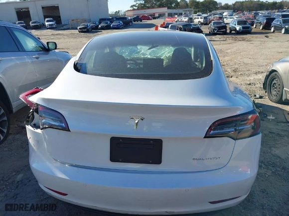 2022 Tesla Model 3 Long Range with VIN 5YJ3E1EB4NF309722, listed as a IAAI auction lot 41188473 with NaN miles. Bid and sale history available at carsss.com. Image 15.