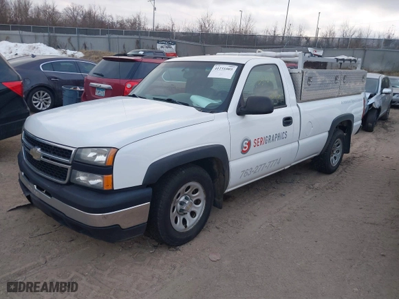 2006 Chevrolet Silverado 1500 Work Truck with VIN 3GCEC14X66G266296, listed as a IAAI auction lot 41231005 with 232,512 mi miles. Bid and sale history available at carsss.com. Image 17.