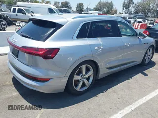 2019 Audi e-tron Prestige with VIN WA1VAAGE9KB010814, listed as a IAAI auction lot 42632795 with 90,497 mi miles and . Bid and sale history available at DreamBid. Image 4.