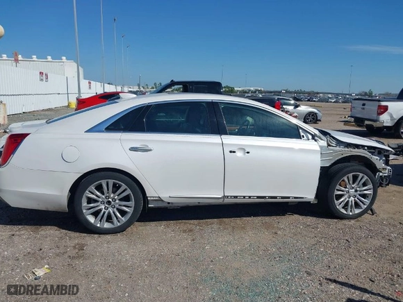2019 Cadillac XTS Luxury with VIN 2G61M5S33K9156137, listed as a IAAI auction lot 41650840 with NaN miles. Bid and sale history available at carsss.com. Image 14.