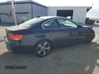 2007 BMW 3 Series 328xi with VIN WBAWC33557PD07501, listed as a Copart auction lot 42783295 with 139,389 mi miles and Salvage Title. Bid and sale history available at DreamBid. Image 3.