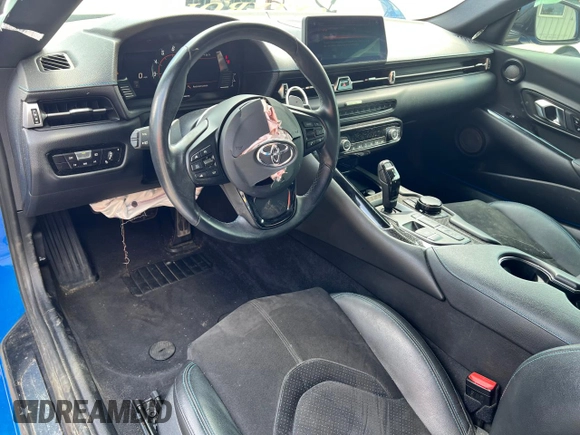 2021 Toyota GR Supra 3.0 with VIN WZ1DB0C00MW036931, listed as a Copart auction lot 65175964 with 32,592 mi miles and Salvage Title. Bid and sale history available at carsss.com. Image 8.