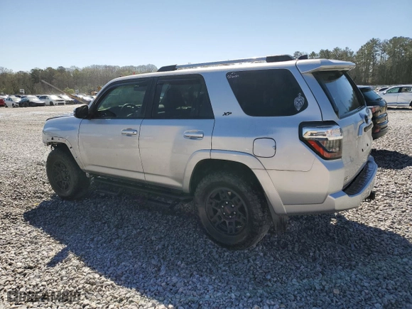 2022 Toyota 4Runner SR5 Premium with VIN JTENU5JR1N5983670, listed as a Copart auction lot 48740885 with 46,445 mi miles and Salvage Title. Bid and sale history available at carsss.com. Image 2.