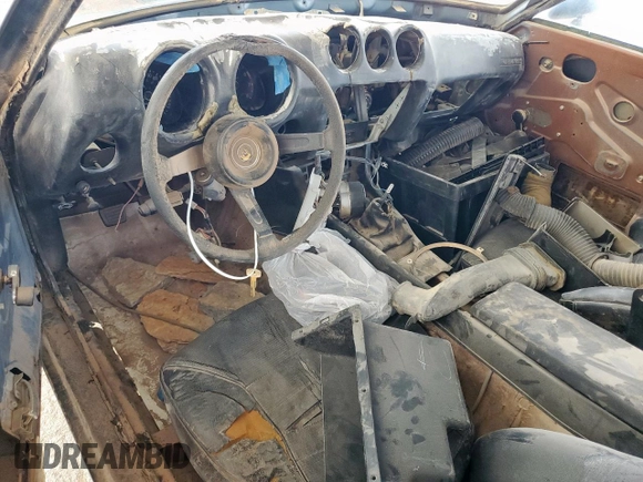 1978 Datsun 280ZX z VIN HLS30465277, wystawiony jako Copart lot #61872065 z przebiegiem 47 435 mil mil oraz Czysty tytuł • Clean title. Historia ofert i sprzedaży dostępna na DreamBid. Obrazek 8.