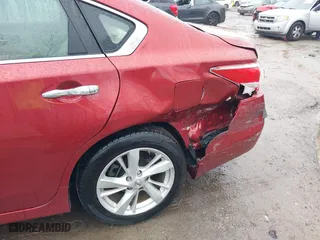 2013 Nissan Altima 2.5 S with VIN 1N4AL3AP3DC258631, listed as a IAAI auction lot 41420646 with 99,035 mi miles. Bid and sale history available at carsss.com. Image 6.