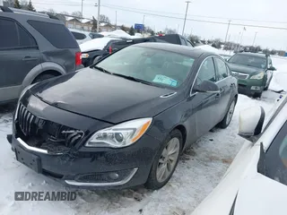 2016 Buick Regal Premium II with VIN 2G4GT5GX0G9201642, listed as a IAAI auction lot 41634052 with 93,647 mi miles. Bid and sale history available at carsss.com. Image 2.