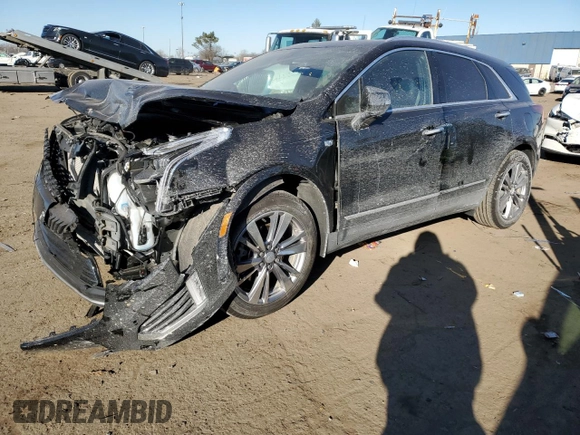 2024 Cadillac XT5 AWD Premium Luxury z VIN 1GYKNDRS7RZ710294, wystawiony jako Copart lot #88005475 z przebiegiem 15 647 mil mil oraz Szkoda całkowita • Salvage title. Historia ofert i sprzedaży dostępna na DreamBid. Obrazek 1.