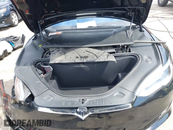 2017 Tesla Model S 60 z VIN 5YJSA1E13HF228486, wystawiony jako IAAI lot #42092686 z przebiegiem 78 089 mil mil oraz . Historia ofert i sprzedaży dostępna na DreamBid. Obrazek 10.