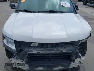 2017 Ford Explorer XLT с VIN 1FM5K7D81HGA98642, выставлен на аукционе IAAI как лот 42398111 с пробегом 140 601 миль миль и . История ставок и продаж доступна на DreamBid. Изображение 18.