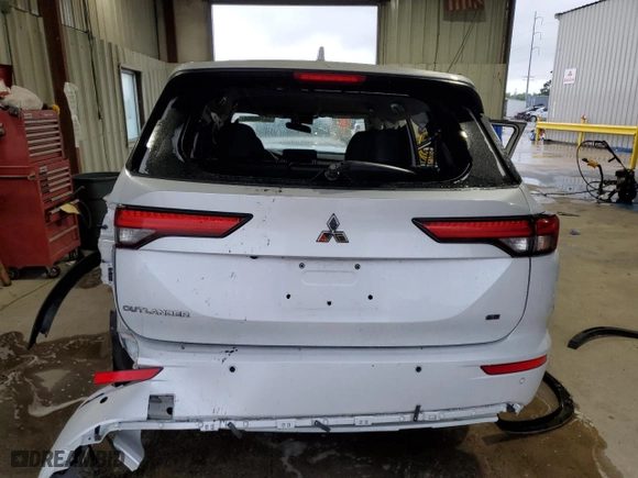 2023 Mitsubishi Outlander SE with VIN JA4J3UA85PZ024107, listed as a Copart auction lot 53700964 with 0 mi miles and Salvage Title. Bid and sale history available at carsss.com. Image 6.