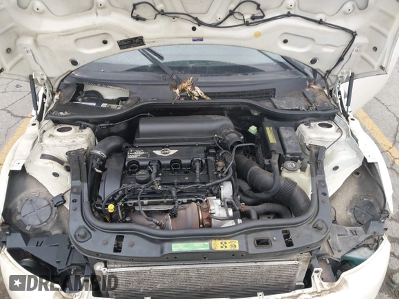 2007 MINI Hardtop S with VIN WMWMF73587TL87127, listed as a IAAI auction lot 42648540 with Not provided miles and . Bid and sale history available at DreamBid. Image 10.