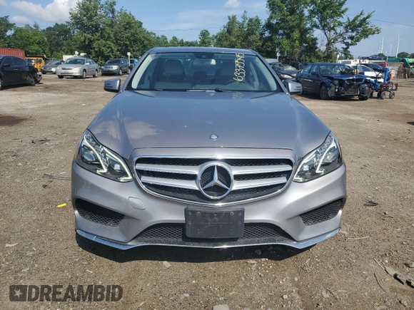 2014 Mercedes-Benz E 350 Sport with VIN WDDHF5KB9EA862458, listed as a Copart auction lot 63375545 with 75,110 mi miles and Salvage title. Bid and sale history available at DreamBid. Image 5.