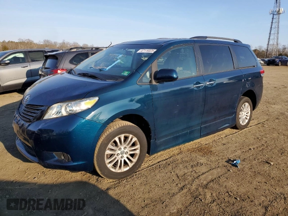 2011 Toyota Sienna XLE AAS with VIN 5TDYK3DC9BS135724, listed as a Copart auction lot 47119325 with 0 mi miles and Clean Title. Bid and sale history available at carsss.com. Image 1.