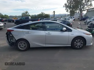 2017 Toyota Prius Plus with VIN JTDKARFP6H3039054, listed as a IAAI auction lot 41665195 with 233,161 mi miles and . Bid and sale history available at DreamBid. Image 13.