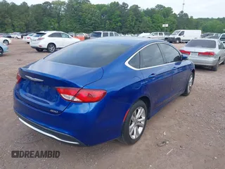 2015 Chrysler 200 Limited with VIN 1C3CCCAB3FN507626, listed as a IAAI auction lot 42047898 with 199,292 mi miles. Bid and sale history available at carsss.com. Image 4.