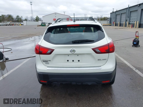2017 Nissan Rogue SL z VIN JN1BJ1CR8HW107542, wystawiony jako IAAI lot #41820930 z przebiegiem 44 219 mil mil oraz . Historia ofert i sprzedaży dostępna na DreamBid. Obrazek 16.