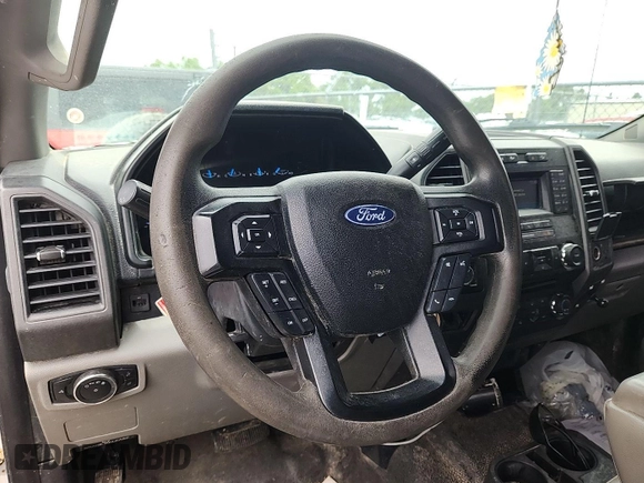 2017 Ford F-250 Lariat z VIN 1FT7W2BT7HEE20739, wystawiony jako IAAI lot #42642680 z przebiegiem 226 062 mil mil oraz . Historia ofert i sprzedaży dostępna na DreamBid. Obrazek 1.