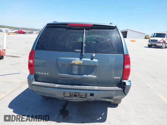 2008 Chevrolet Tahoe 3LT with VIN 1GNFK13008J136325, listed as a IAAI auction lot 42209822 with 196,335 mi miles and . Bid and sale history available at DreamBid. Image 14.