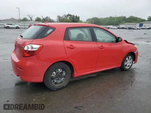 2010 Toyota Matrix S z VIN 2T1KE4EE6AC037891, wystawiony jako Copart lot #59779215 z przebiegiem 123 597 mil mil oraz Szkoda całkowita • Salvage title. Historia ofert i sprzedaży dostępna na DreamBid. Obrazek 3.