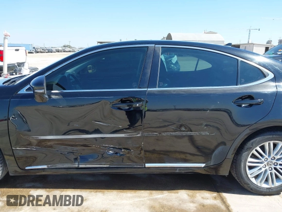 2013 Lexus ES 4dr Sdn with VIN JTHBK1GG8D2029265, listed as a IAAI auction lot 41700728 with 166,804 mi miles. Bid and sale history available at carsss.com. Image 14.