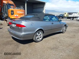2002 Saab 9-3 SE z VIN YS3DF78K727009327, wystawiony jako IAAI lot #41839157 z przebiegiem 88 140 mil mil oraz . Historia ofert i sprzedaży dostępna na DreamBid. Obrazek 4.