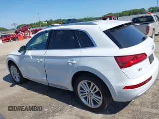 2019 Audi Q5 Premium Plus z VIN WA1BNAFY1K2139360, wystawiony jako IAAI lot #42465344 z przebiegiem 84 156 mil mil oraz . Historia ofert i sprzedaży dostępna na DreamBid. Obrazek 15.