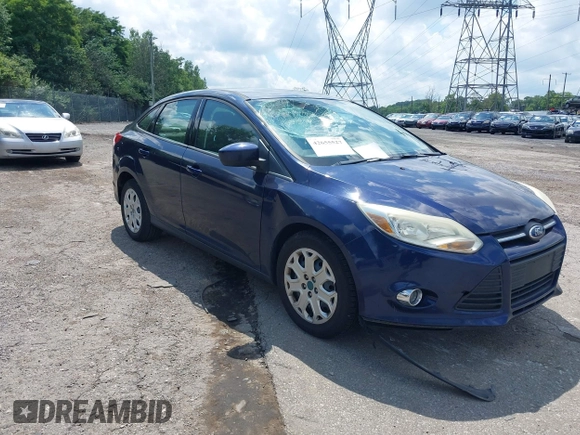 2012 Ford Focus SE z VIN 1FAHP3F22CL157417, wystawiony jako IAAI lot #42655527 z przebiegiem 107 472 mil mil oraz . Historia ofert i sprzedaży dostępna na DreamBid. Obrazek 1.