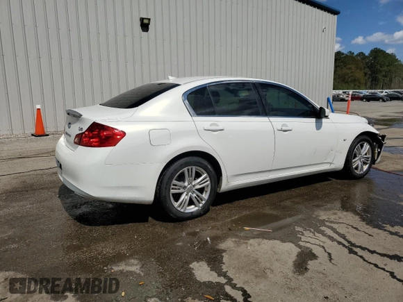 2015 Infiniti Q40 with VIN JN1CV6AR1FM521201, listed as a Copart auction lot 50913775 with 93,468 mi miles and Salvage Title. Bid and sale history available at DreamBid. Image 3.