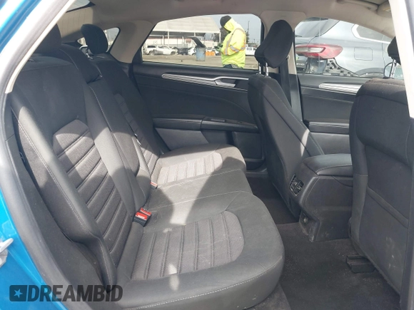 2020 Ford Fusion SE with VIN 3FA6P0LU3LR233370, listed as a IAAI auction lot 42221789 with 70,771 mi miles and . Bid and sale history available at DreamBid. Image 8.