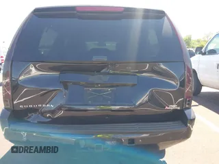 2014 Chevrolet Suburban LT z VIN 1GNSCJE02ER116017, wystawiony jako IAAI lot #42308074 z przebiegiem 228 365 mil mil oraz . Historia ofert i sprzedaży dostępna na DreamBid. Obrazek 6.