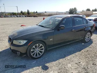 2011 BMW 3 Series 328i with VIN WBAPH7C5XBE678510, listed as a Copart auction lot 52204515 with 122,670 mi miles and Salvage Title. Bid and sale history available at carsss.com. Image 1.