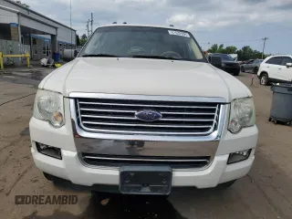 2008 Ford Explorer XLT z VIN 1FMEU73EX8UA16314, wystawiony jako Copart lot #61032695 z przebiegiem 146 443 mil mil oraz Szkoda całkowita • Salvage title. Historia ofert i sprzedaży dostępna na DreamBid. Obrazek 5.