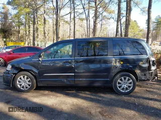 2013 Chrysler Town & Country Touring z VIN 2C4RC1BG1DR720868, wystawiony jako IAAI lot #41565277 z przebiegiem 345 241 mil mil oraz . Historia ofert i sprzedaży dostępna na DreamBid. Obrazek 13.