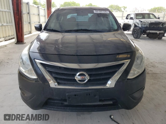 2016 Nissan Versa SV z VIN 3N1CN7AP4GL858901, wystawiony jako Copart lot #60162735 z przebiegiem 149 829 mil mil oraz Czysty tytuł • Clean title. Historia ofert i sprzedaży dostępna na DreamBid. Obrazek 5.