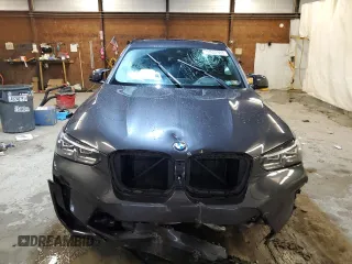 2022 BMW X3 M z VIN 5YM13EC05N9K07773, wystawiony jako Copart lot #37637963 z przebiegiem Nie podano mil oraz . Historia ofert i sprzedaży dostępna na DreamBid. Obrazek 5.