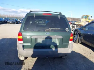 2001 Ford Escape XLT with VIN 1FMCU04161KC38571, listed as a IAAI auction lot 41881685 with 175,432 mi miles and . Bid and sale history available at DreamBid. Image 16.