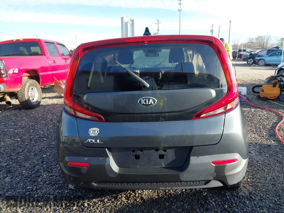 2020 Kia Soul LX with VIN KNDJ23AU2L7716198, listed as a IAAI auction lot 41667038 with 38,344 mi miles. Bid and sale history available at carsss.com. Image 16.