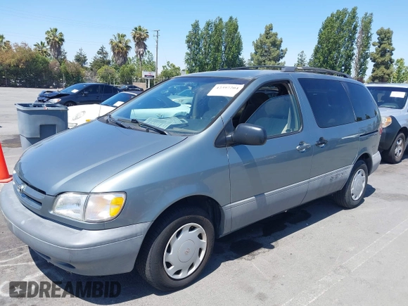 2000 Toyota Sienna LE with VIN 4T3ZF13C8YU290688, listed as a IAAI auction lot 42397204 with 179,779 mi miles and . Bid and sale history available at DreamBid. Image 6.