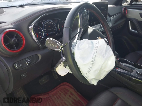 2024 Chevrolet Blazer RS z VIN 3GNKBKRS1RS155981, wystawiony jako IAAI lot #41614035 z przebiegiem 1383 mil mil oraz . Historia ofert i sprzedaży dostępna na DreamBid. Obrazek 11.