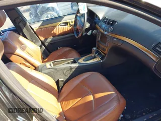 2007 Mercedes-Benz E-Class 3.5L with VIN WDBUF87X27X215963, listed as a IAAI auction lot 41424948 with 117,508 mi miles. Bid and sale history available at carsss.com. Image 5.