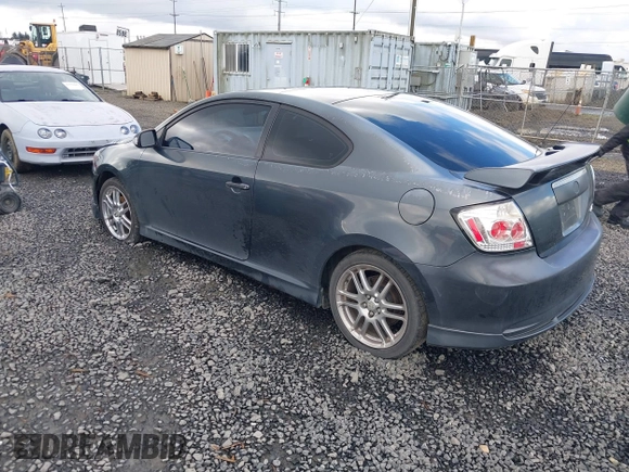 2006 Scion tC z VIN JTKDE177860092908, wystawiony jako IAAI lot #41920656 z przebiegiem 213 776 mil mil oraz . Historia ofert i sprzedaży dostępna na DreamBid. Obrazek 3.