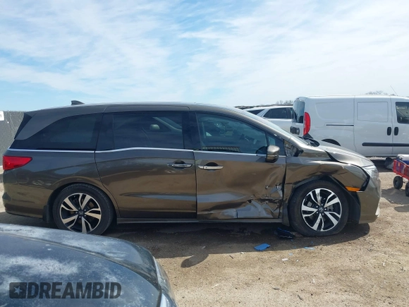 2018 Honda Odyssey Elite with VIN 5FNRL6H96JB069458, listed as a IAAI auction lot 41687526 with 41,004 mi miles and . Bid and sale history available at DreamBid. Image 13.