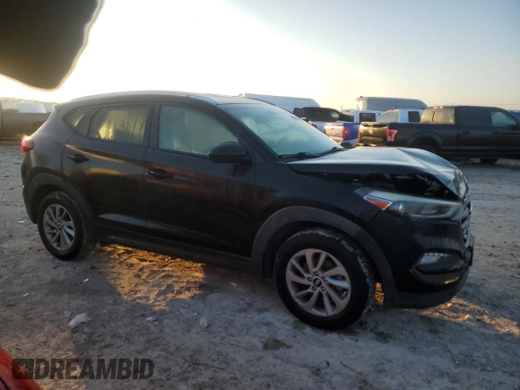 2016 Hyundai Tucson SE z VIN KM8J33A43GU093173, wystawiony jako Copart lot #41459245 z przebiegiem 120 991 mil mil oraz Szkoda całkowita • Salvage title. Historia ofert i sprzedaży dostępna na DreamBid. Obrazek 4.