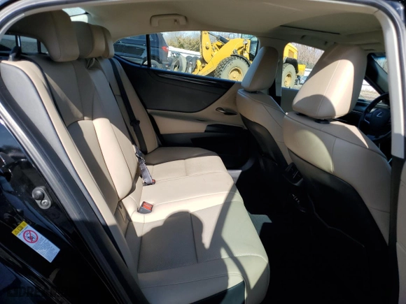 2019 Lexus ES with VIN 58ABZ1B18KU043267, listed as a Copart auction lot 51291965 with 60,927 mi miles and Salvage Title. Bid and sale history available at carsss.com. Image 10.