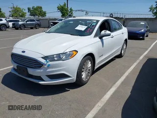 2018 Ford Fusion SE z VIN 3FA6P0LU1JR225930, wystawiony jako IAAI lot #42508239 z przebiegiem 202 272 mil mil oraz . Historia ofert i sprzedaży dostępna na DreamBid. Obrazek 17.